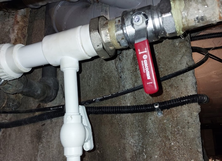 schimbare-robineti-apa-rece